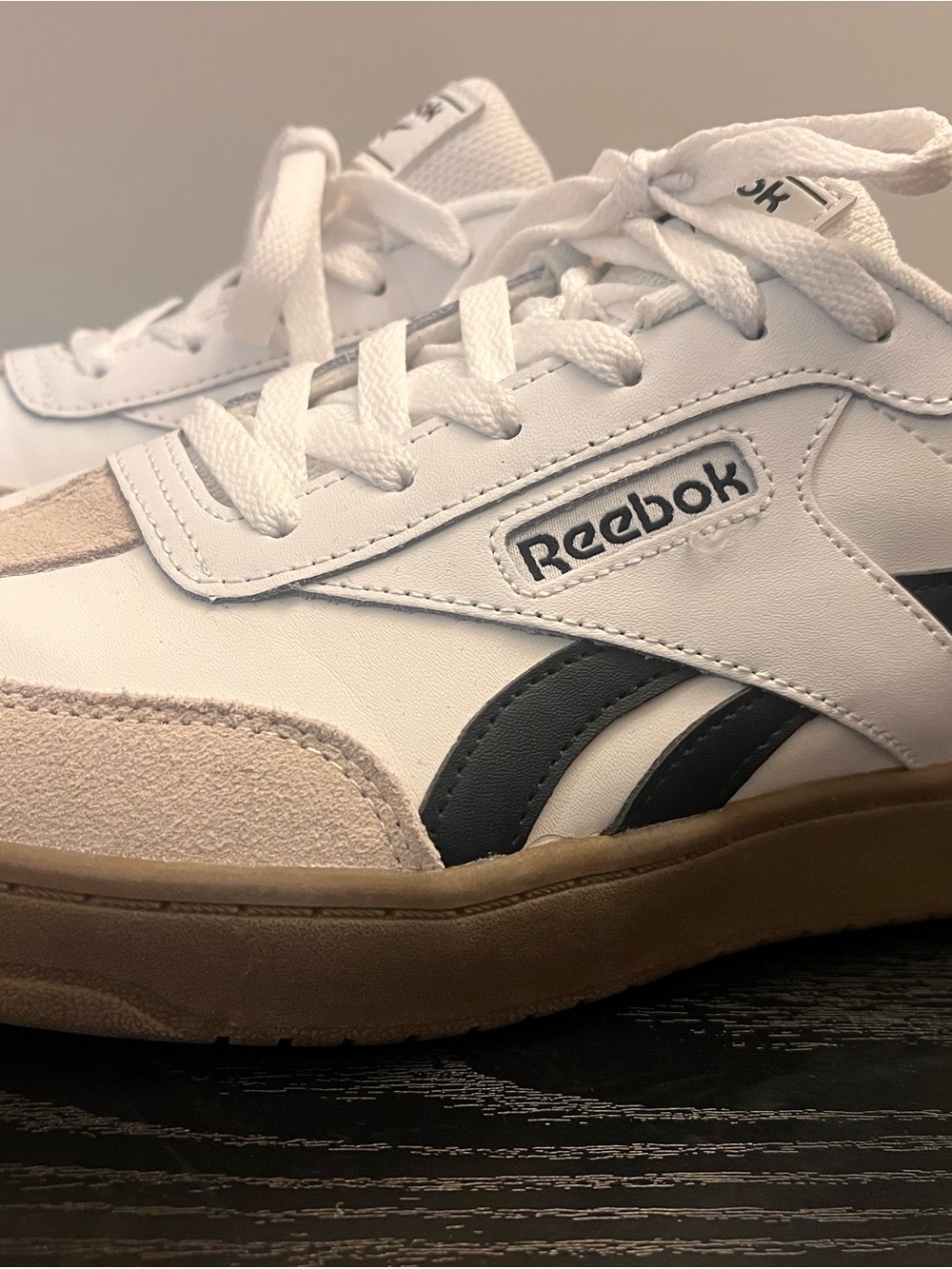 Reebok Women's White Sneakers with Black Stripes and Gum Sole